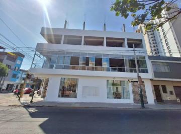 Local comercial · 166m² · ¡El Escaparate Que Tu Marca Merece en El Corazón de Lince!