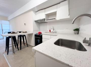 Departamento de 3 habitaciones, Lima · (El) 3 Dorm con Cochera en Lincidro a 146.000