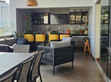 Departamento · 283m² · 4 Dormitorios · 3 Estacionamientos · Dúplex con Terraza en Chacarilla, Cerca Al Pentagonito