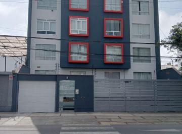 Departamento de 3 habitaciones, Lima · Los Rosales 2do Piso 103 m² Vista Calle / 3 Dorm/ Ascensor / 1 Estacionamiento