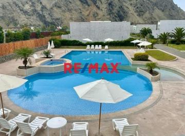Terreno / Lote · 210m² · ¡Construye Tu Casa de Playa! Lote de 210 m² en Albatros – Excelente Ubicación