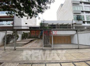 Terreno / Lote · 387m² · Venta de Amplio Terreno en Aurora Miraflores Area 476 m².