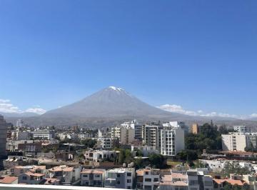Departamento de 3 habitaciones, Arequipa · Alquiler de Amplio Penthouse Amoblado, Ingenieros