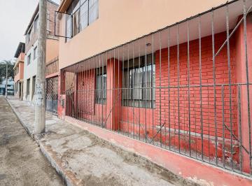 Frente del departamento desde otro ángulo · Amplio Departamento de 160 m² con Jardín Privado a Media Cuadra de Reniec – San Juan de Miraflores