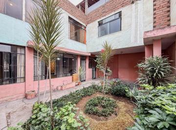 Departamento · 87m² · 3 Dormitorios · 1 Estacionamiento · Amplio Departamento de 160 m² con Jardín Privado a Media Cuadra de Reniec – San Juan de Miraflores