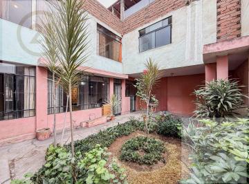 Departamento · 87m² · 3 Dormitorios · 1 Estacionamiento · Amplio Departamento de 160 m² con Jardín Privado a Media Cuadra de Reniec – San Juan de Miraflores