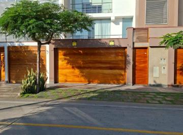 Departamento de 4 habitaciones, Lima · Vendo Duplex Primer Piso