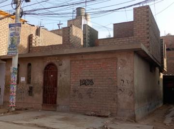 Terreno / Lote · 80m² · 3 Dormitorios · Se Vende Casa Como Terreno