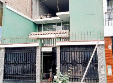 Casa de 8 habitaciones, Lima · Se Vende Casa de 3 Pisos con Cochera en Los Tumis Tungasuca