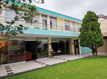 Casa de 6 habitaciones, Lima · Vendo Casa Amplia Ideal Para Proyecto Inmobiliario o Vivienda
