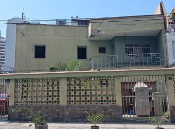 Casa · 382m² · 7 Dormitorios · 2 Estacionamientos · Venta de Casa en Pueblo Libre