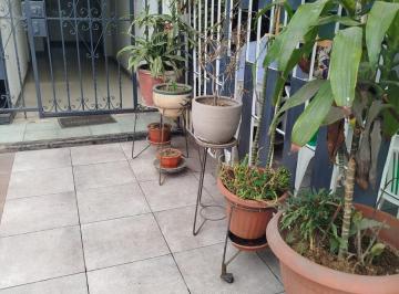 Local comercial · 200m² · 1 Estacionamiento · Alquiler de Local o Consultorio en Surquillo