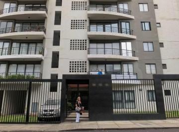 Departamento de 4 habitaciones, Lima · Duplex en Venta en El Corazon de Miraflores