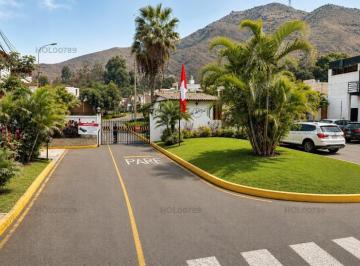 Casa · 243m² · 3 Dormitorios · 3 Estacionamientos · Acogedora Casa en Condominio Isla del Sol, La Molina - Amplia y Linda Terraza - Full Seguridad