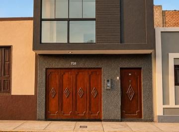 Casa de 4 habitaciones, Huaura · Casa en Venta en El Centro de La Ciudad de Huacho