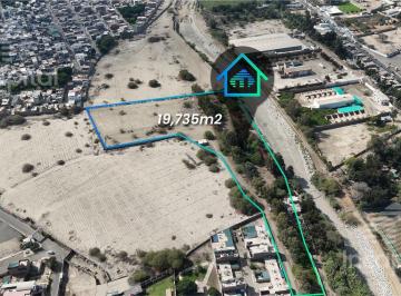Casa · 19735m² · Gran Terreno Urbano en Venta en Ica 19,735 m² Ideal Proyecto Inmobiliario