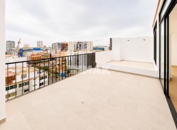 Departamento de 3 habitaciones, Lima · Venta de Exclusivo Dúplex de Estreno con Acceso Directo a Parque en Miraflores