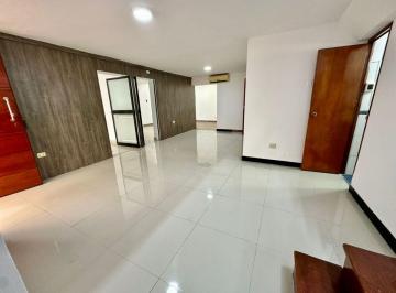 Casa de 14 habitaciones, Lima · Vendo Casa de 3 Pisos en Miraflores