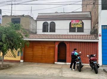 Casa de 5 habitaciones, Lima · ¡Excelente Oportunidad Comercial en Una Ubicación Estratégica de Ate!