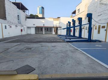 Local comercial , Lima · Local Comercial 900 m² Más 16 Estacionamientos