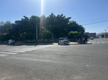 Terreno / Lote , · La Joya Venta Terreno Lote 148.10 m² a Una Cuadra de La Av Paz Soldan Frente Al Municipio La Joya