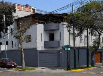 Casa de 4 habitaciones, Lima · Alquiler de Casa en San Isidro a $3200