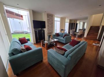 Departamento de 4 habitaciones, Lima · Venta de Casa en Surco