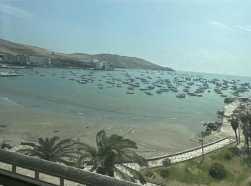 Departamento · 221m² · 4 Dormitorios · 1 Estacionamiento · Vendo Lindo Departamento Flat Frente a Mar en El Malecon de Ancon, Piso 9, Ancon