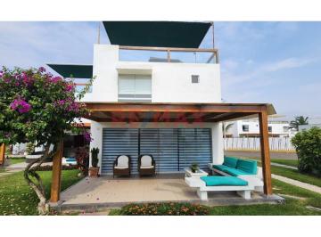 Casa de playa · 185m² · 4 Dormitorios · 2 Estacionamientos · Venta de Casa de Playa en Condominio Asia del Sol Km 107