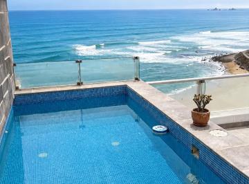 Departamento de 4 habitaciones, Lima · Dúplex en Caballeros – Amplitud + Piscina + Vista Al Mar