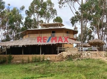 Casa · 150m² · 5 Dormitorios · Se Alquila Casa de Campo y Amplia Área de Terreno Km11 Carretera a Cumbe Mayo
