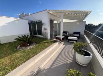 Departamento · 238m² · 3 Dormitorios · 2 Estacionamientos · Exclusivo Duplex en Venta en Chacarilla del Estanque - San Borja