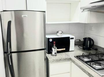 Departamento de 2 habitaciones, Lima · Santa Beatriz Limite con Lincealtura de La Cuadra 13 de La Av Arequipa