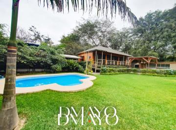 Casa · 1265m² · 3 Dormitorios · 4 Estacionamientos · Bellisima Propiedad con Piscina