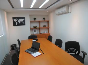 Oficina comercial · 141m² · 4 Estacionamientos · Oficina Prime Totalmente Amoblada en Moderno Edificio Empresarial - Surco