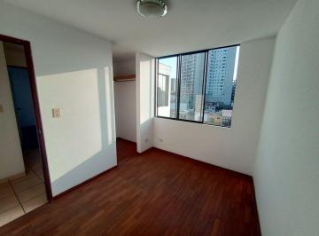 Departamento de 3 habitaciones, Lima · Dpto. 5to. Piso, Ascensor, Frente a Parque, Gas Natural.
