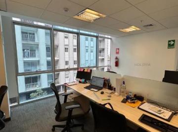 Oficina comercial · 45m² · 3 Dormitorios · 2 Estacionamientos · Oficina en Alquiler