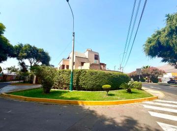 Departamento de 4 habitaciones, Lima · Espectacular Duplex Tipo Casita - At: 233 m² - 4 Dorm - Terraza