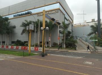 Oficina comercial · 358m² · 8 Dormitorios · 3 Estacionamientos · Fina y Moderna Oficina en Compupálace en El Corazon de Miraflores