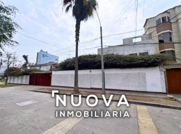 Casa · 612m² · 4 Estacionamientos · Alquiler de Casa en Valle Hermoso