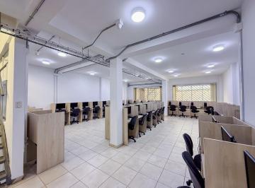 Local comercial · 219m² · 4 Estacionamientos · Venta Amplio Local Comercial Corporativo