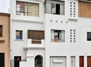 Casa · 210m² · 10 Dormitorios · Casa en Breña