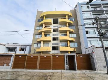 Departamento de 3 habitaciones, Lima · - Venta de Departamento en San Miguel
