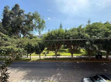 Departamento · 205m² · 3 Dormitorios · 3 Estacionamientos · Venta de Departamento en Chacarilla Frente a Parque