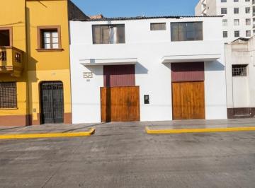 Casa · 135m² · 7 Dormitorios · 1 Estacionamiento · Casa en Venta Breña Varela