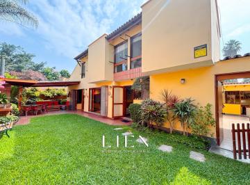 Casa · 277m² · 3 Dormitorios · 2 Estacionamientos · Venta Casa en La Estancia, La Molina | Condominio de 3 Casas, Jardín y Estudio