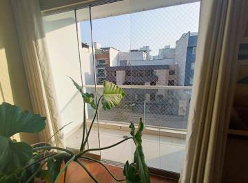 Departamento de 4 habitaciones, Lima · Se Vende Amplio Flat 138 M&sup2;/ Surco/est. Doble/deposito