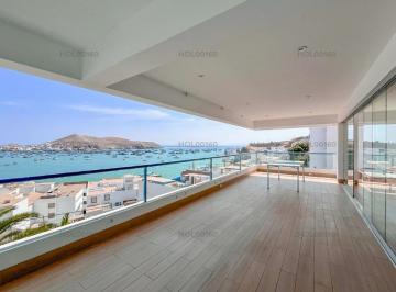 Casa de playa de 12 habitaciones, Lima · Edificio de 981 m² en Venta en Naplo, Pucusana con Acceso a Playa Privada