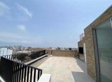 Departamento de 3 habitaciones, Lima · Exclusivo Dúplex en Venta en Miraflores.
