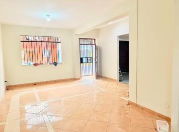 Casa · 172m² · 3 Dormitorios · 2 Estacionamientos · Alquiler de Casa Para Negocio o Vivienda